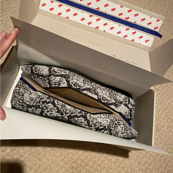NIB Rothy’s Flats The Point Python Sz 8 - Picture 5 of 6